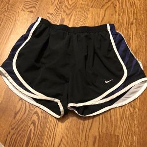Nike tiempo running shorts with white piping sz M